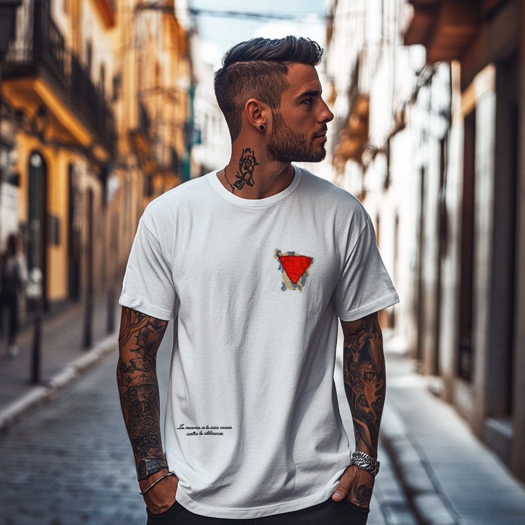 CAMISETA TRIANGULO UNISEX 2025