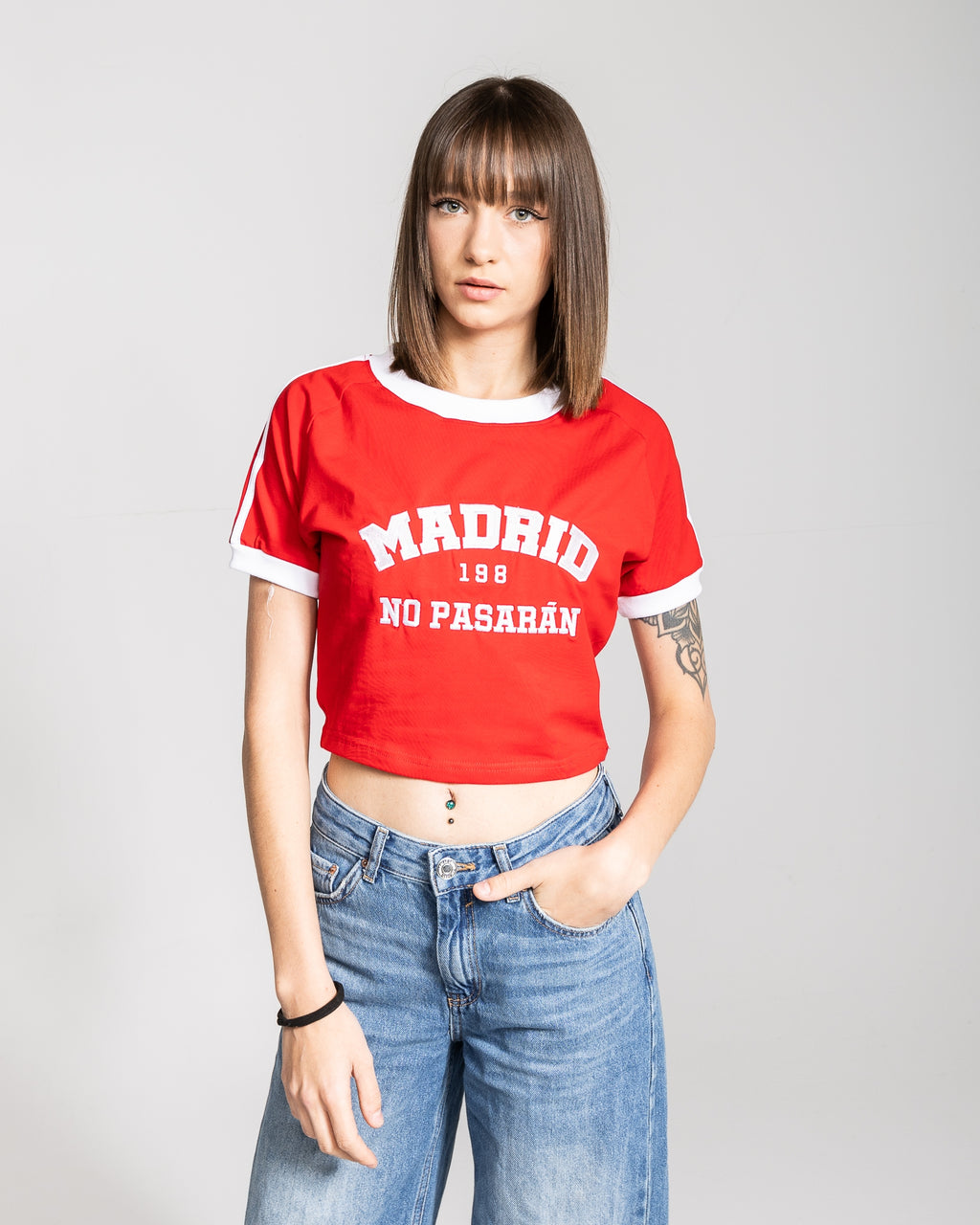NO PASARAN RETRO CROPTOP