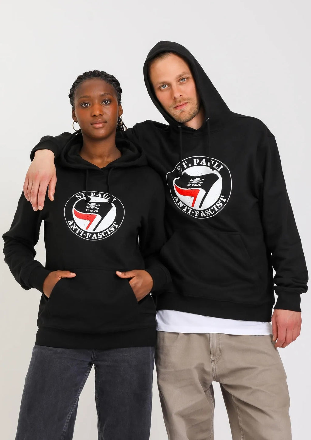 SUDADERA ST.PAULI CAPUCHA ANTIFASCISTA